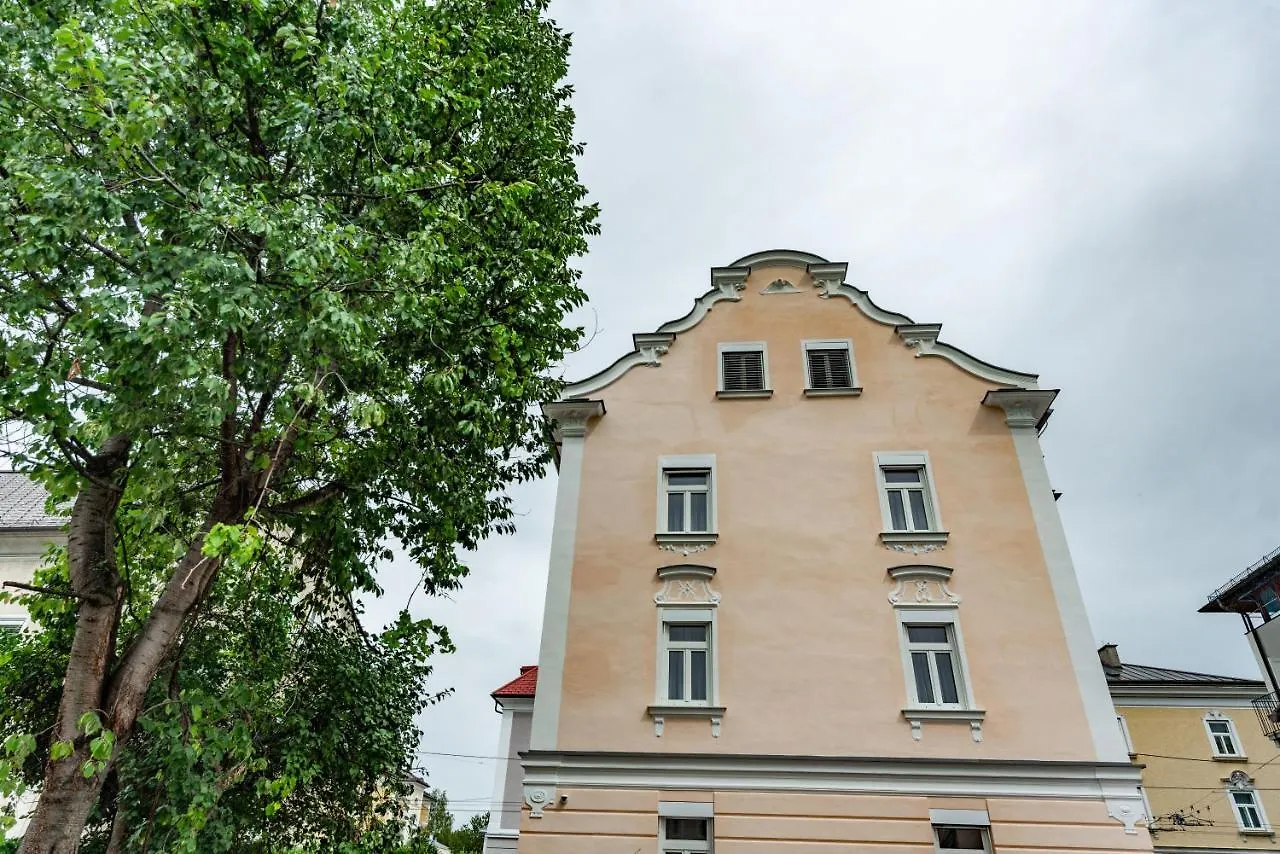 Villa Elisa Salzburg Aparthotel