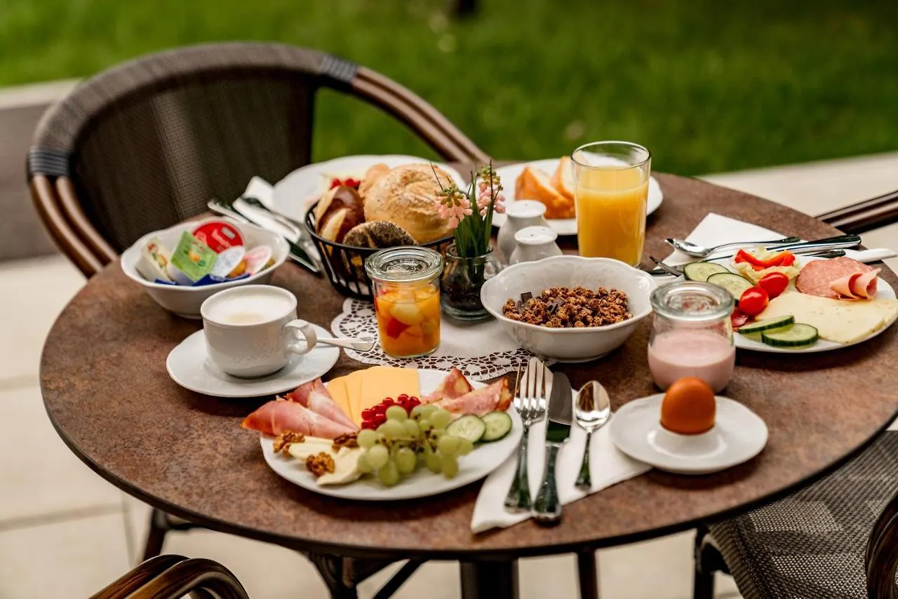 Villa Elisa Salzburg Aparthotel